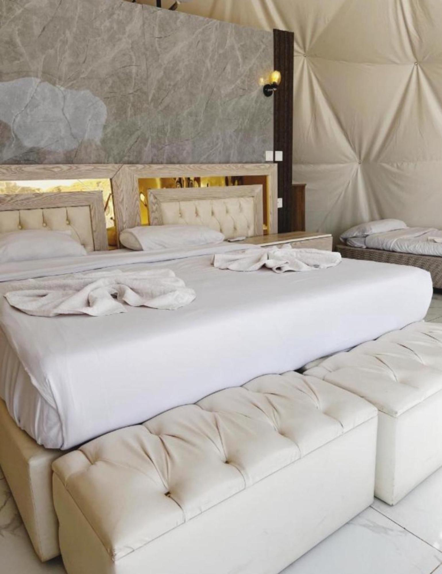 Julia Rum Luxury Camp 瓦迪拉姆 外观 照片
