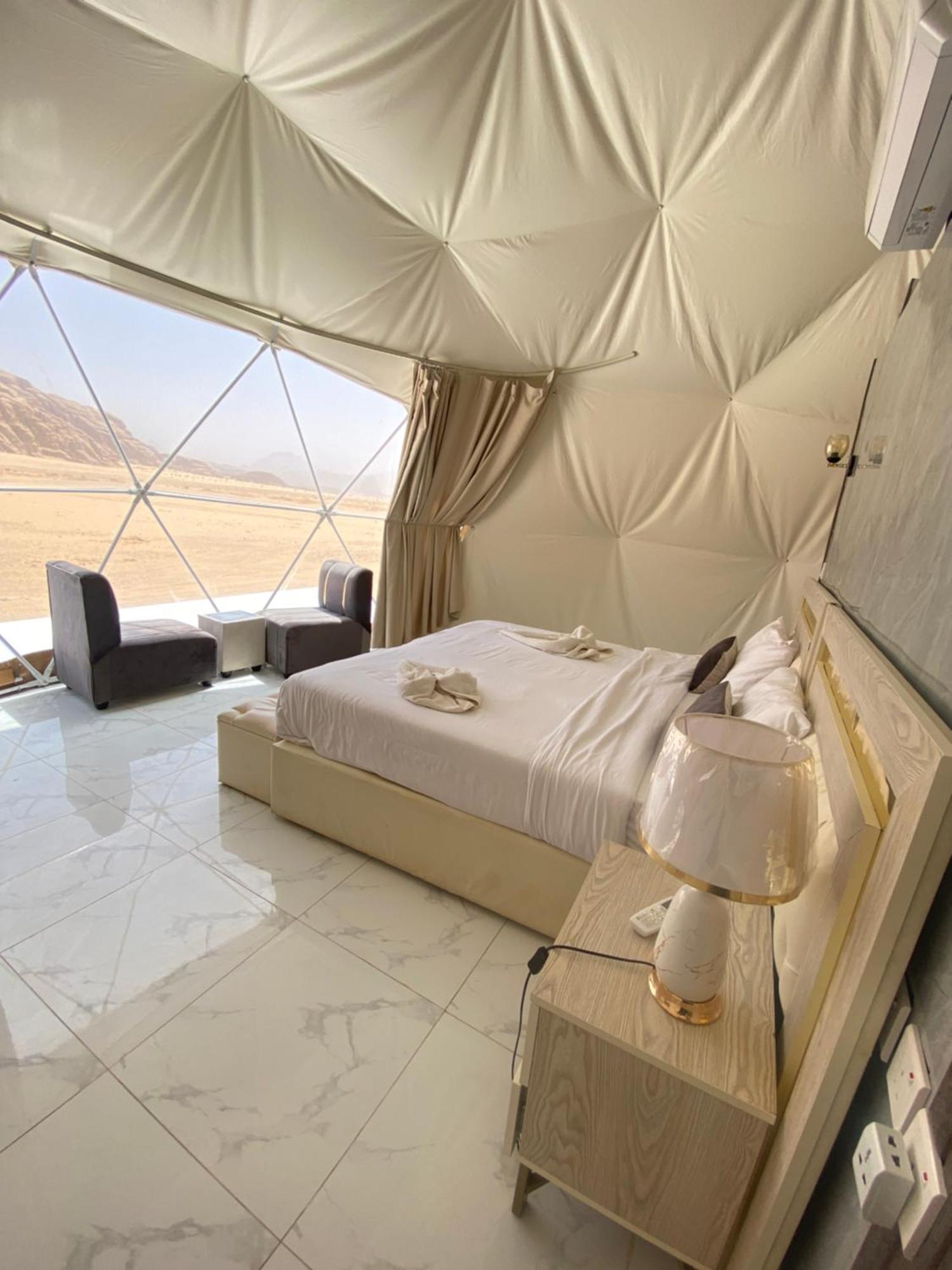 Julia Rum Luxury Camp 瓦迪拉姆 外观 照片